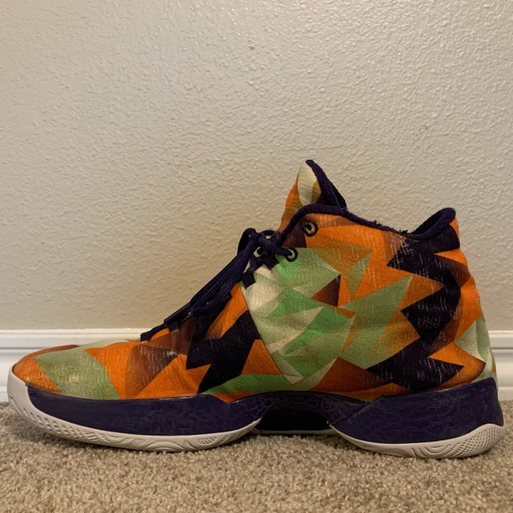 The Nike Air Jordan XX9 Hare - Picture 5 of 7